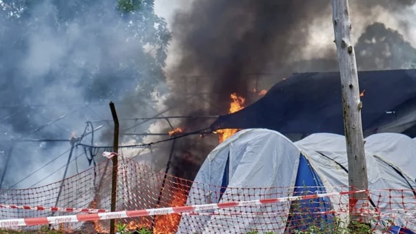 DR Congo: Angry Mob Burns Ebola Isolation Tents After Victim’s Death