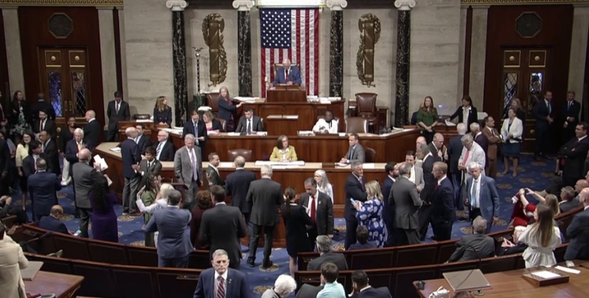 US House Votes to Curb Trump’s War Powers Amid Escalating Iran Conflict