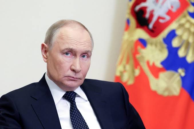 Putin Rejects Zelensky’s Call for Direct Talks, Says ‘No Point’ in Meeting Ukrainian Leader