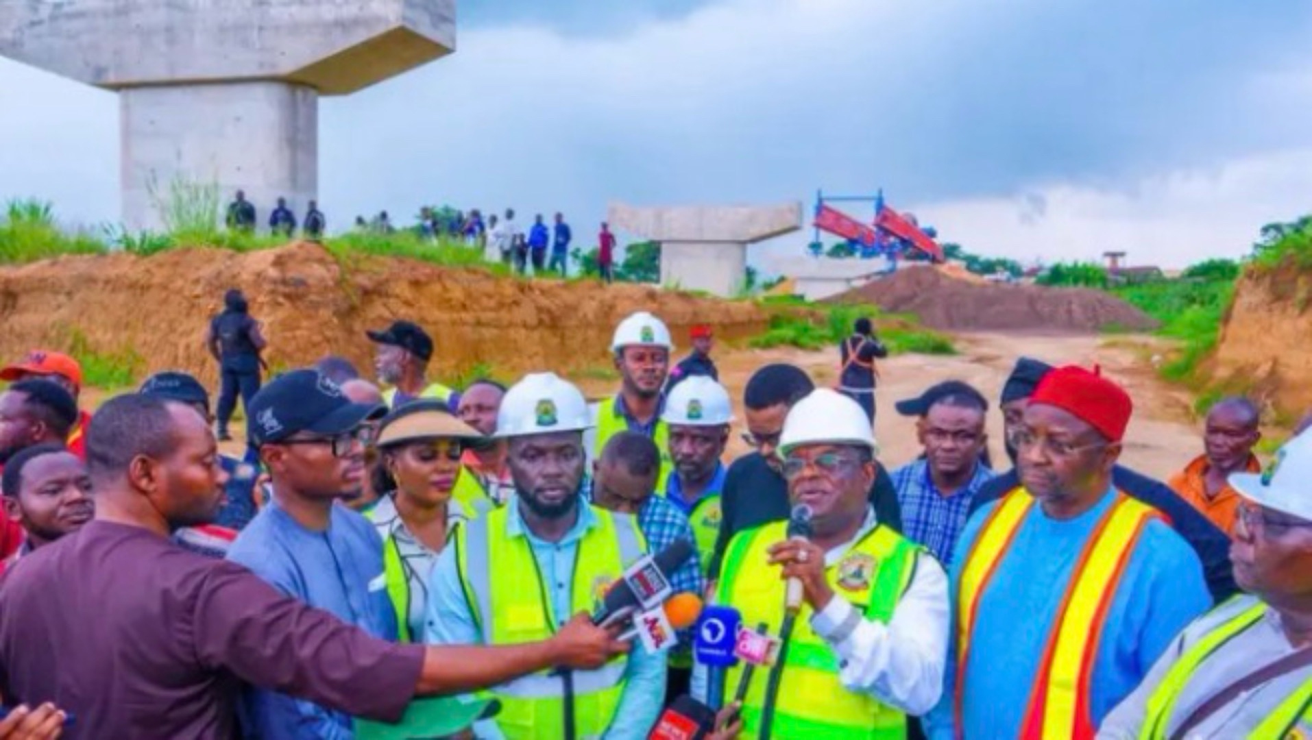 Tinubu Reviving Long-Abandoned South-East Road Projects, Says Umahi