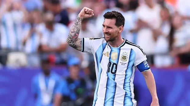 messi w