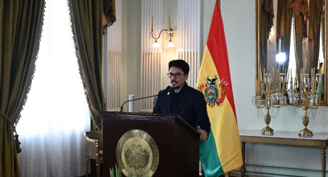 Bolivia Imposes State of Emergency Amid Escalating Protests and Road Blockades