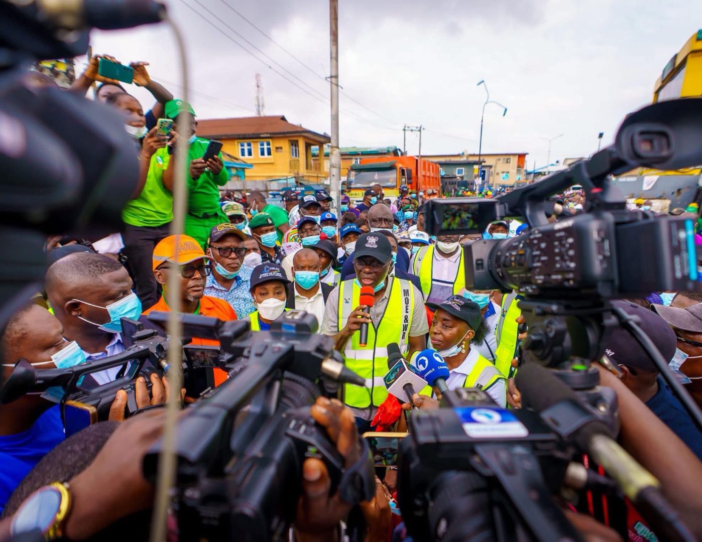 Sanwo-Olu Orders Mass Clearance of Illegal Structures, Refuse Dumps on Lagos-Badagry Expressway