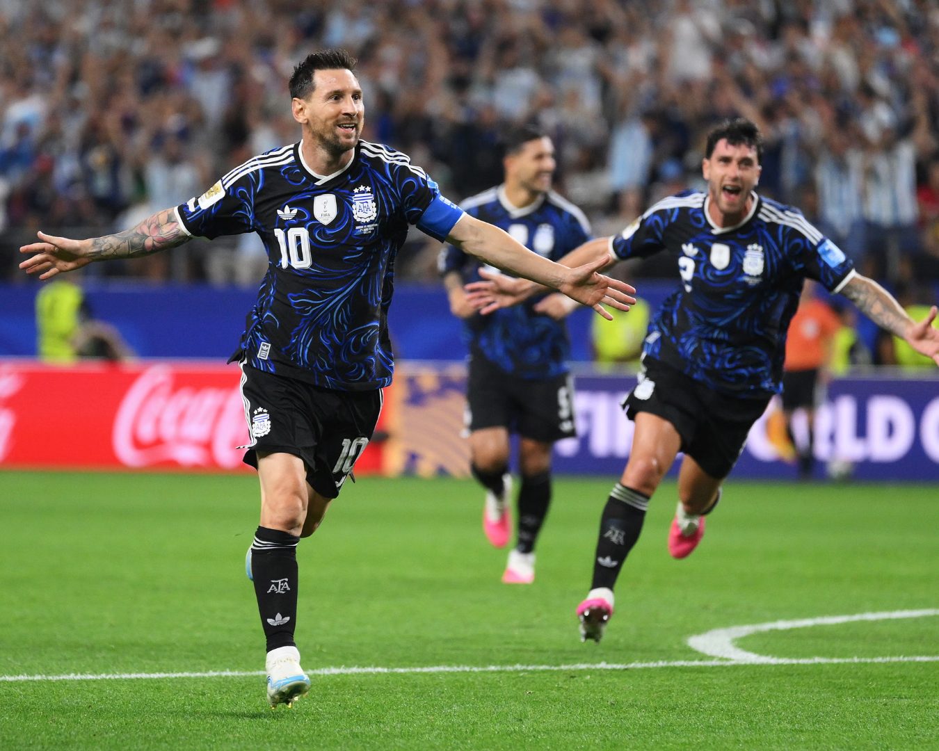 messi w