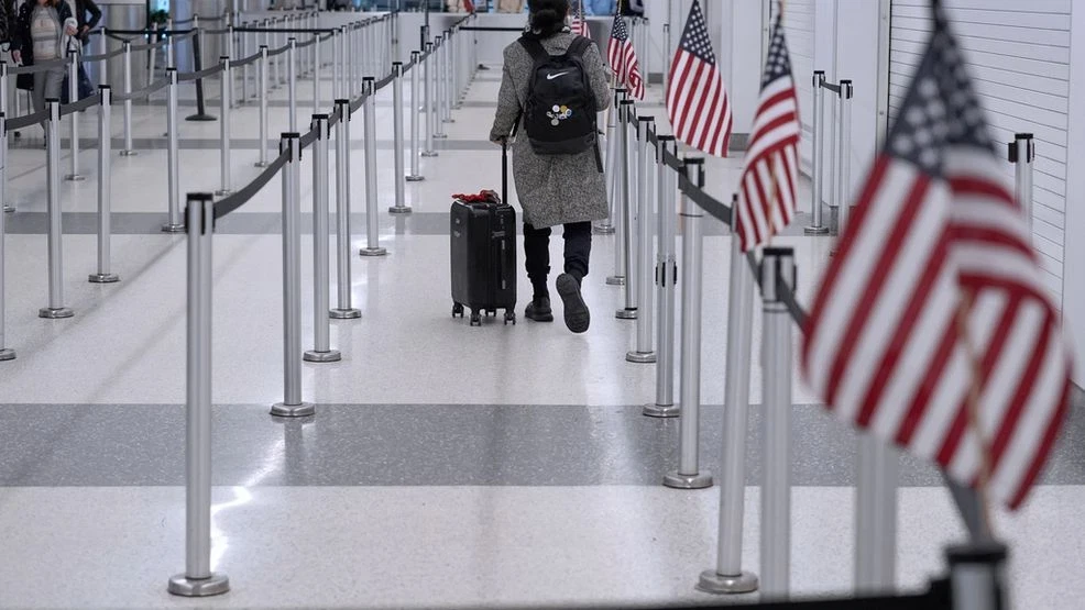 US Bars Citizens in DR Congo From Direct Return as Ebola Cases Surge